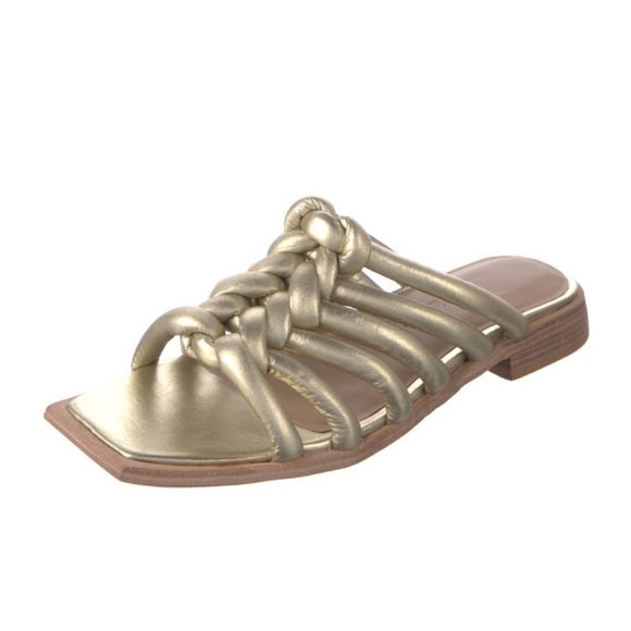 Wal and Pai Leather Sandals